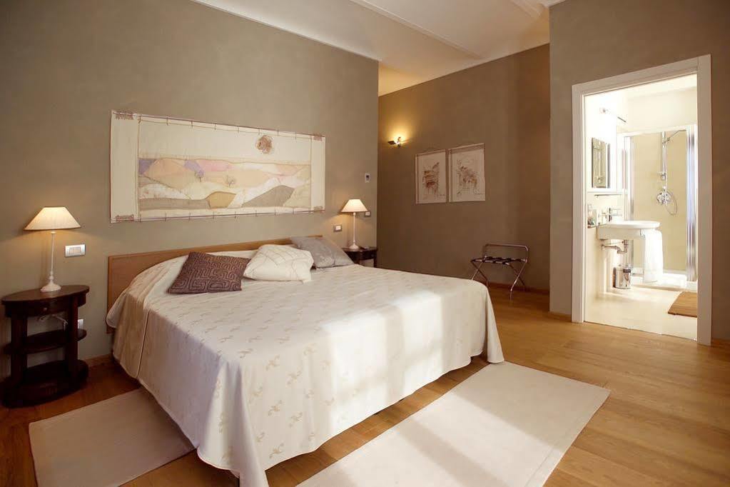 Rocche Costamagna Art Suites La Morra Exterior foto
