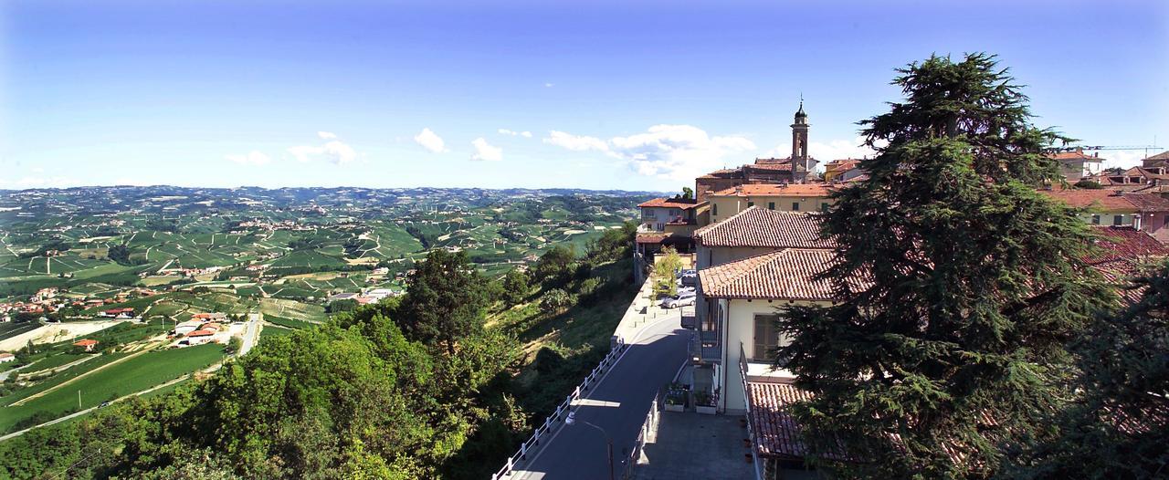 Rocche Costamagna Art Suites La Morra Exterior foto